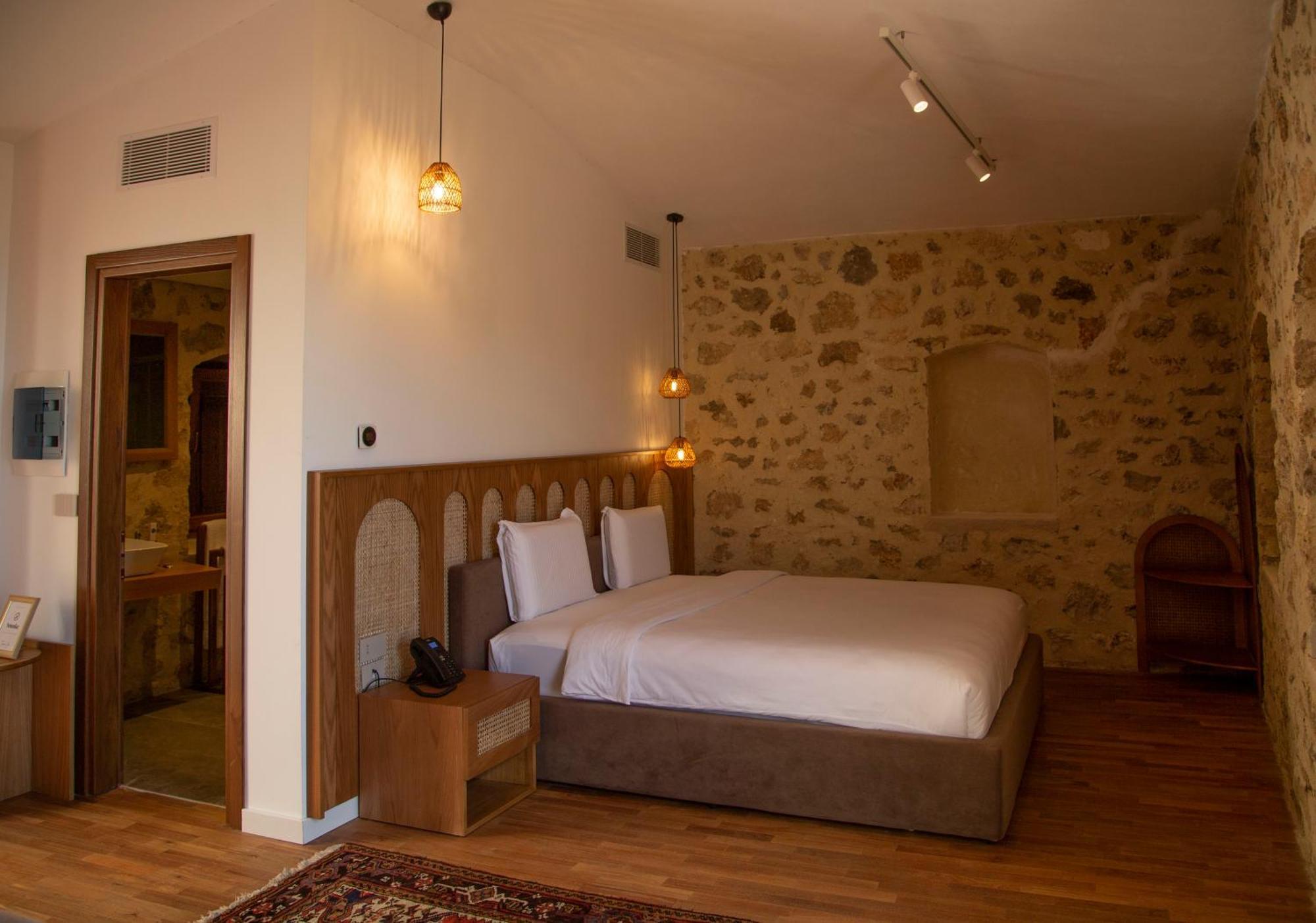 Zoe Hora Hotel Dhërmi Kültér fotó
