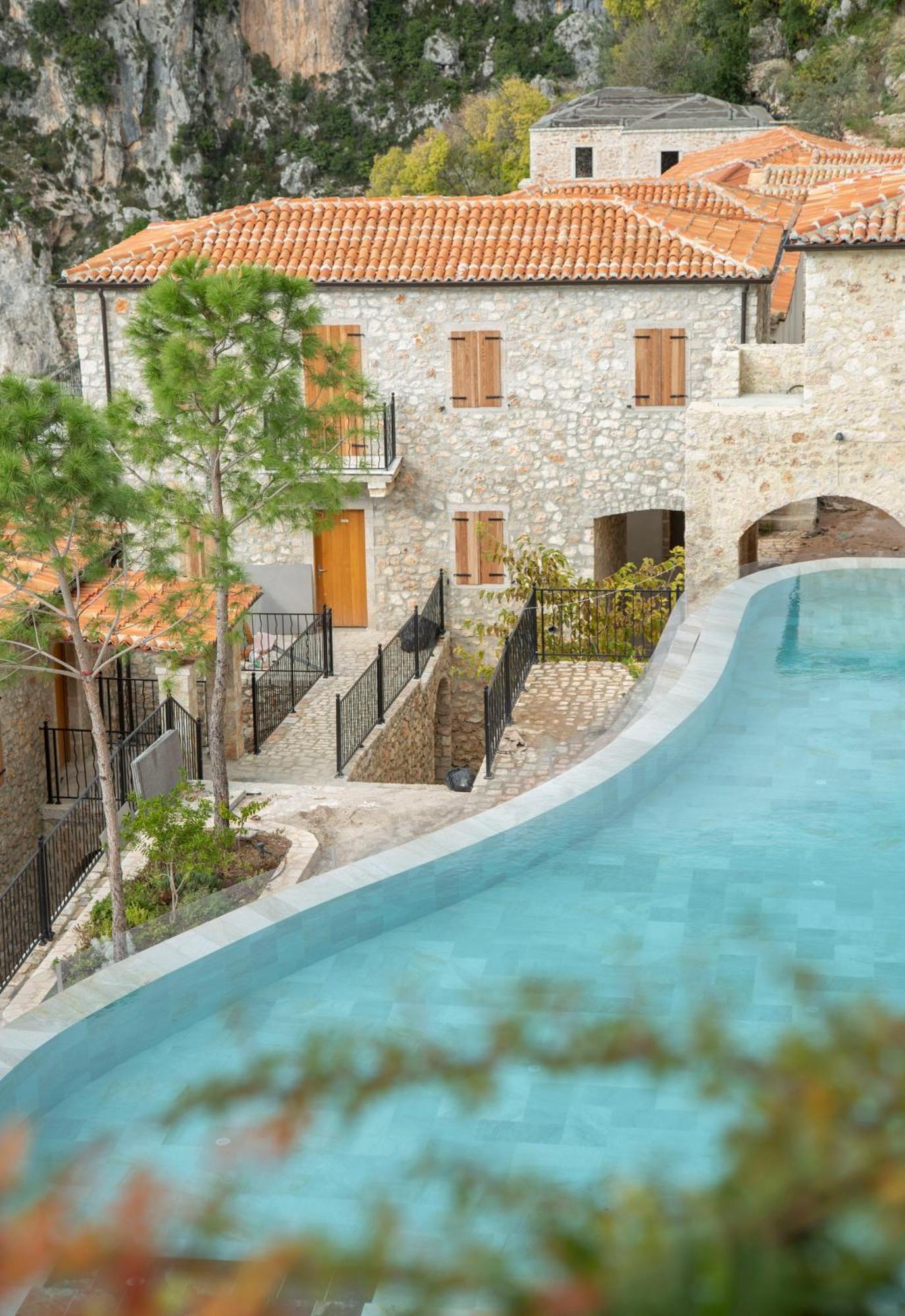 Zoe Hora Hotel Dhërmi Kültér fotó