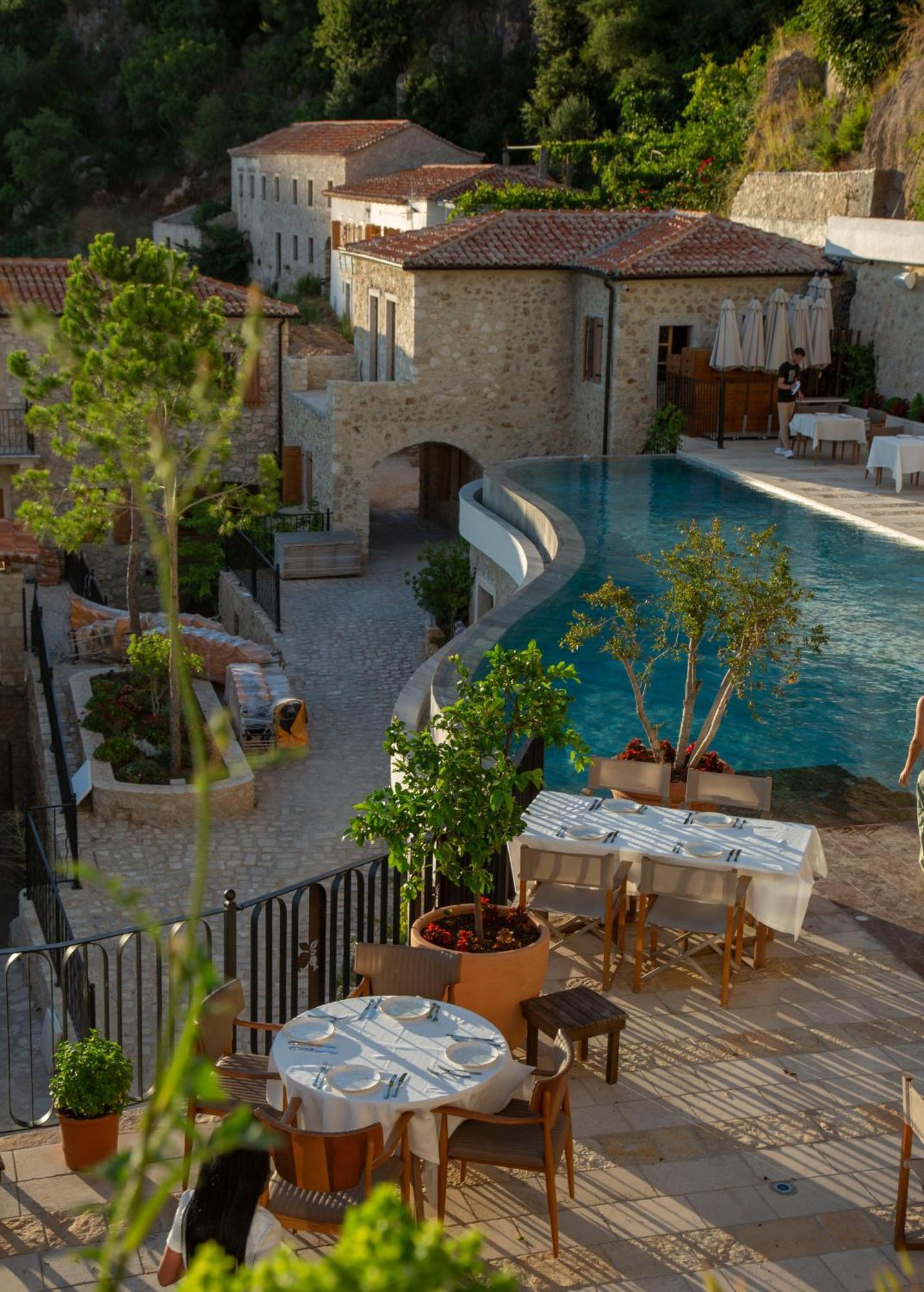 Zoe Hora Hotel Dhërmi Kültér fotó